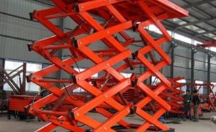 輕巧液壓提升機適用于酒店與商場空間維護