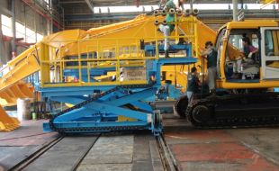 剪叉式升降平臺(tái)助力木材加工行業(yè)高效作業(yè),提升穩(wěn)定性