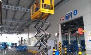 提升高空作業(yè)安全性,剪叉式平臺的優(yōu)勢